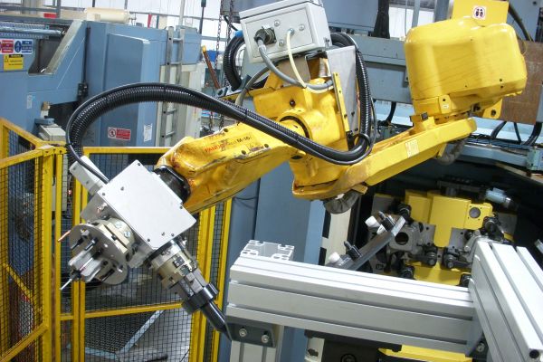IN-LINE 6 MACHINE TOOLS COMPLETE AUTOMATION